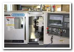 Okuma Genos L200E-M CNC-svarv